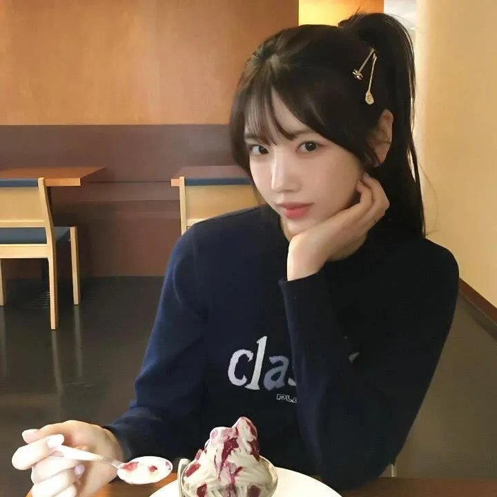 小孩好黑